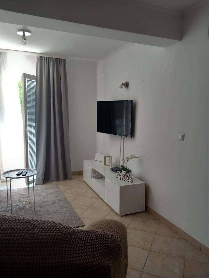 Apartman Nika Lägenhet Ražanac Exteriör bild