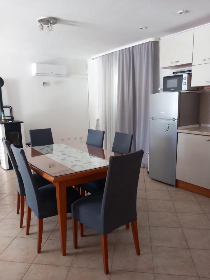 Apartman Nika Lägenhet Ražanac Exteriör bild